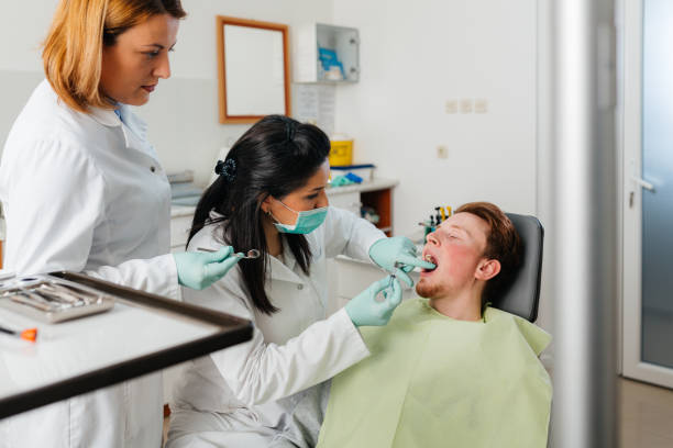 Best Broken or Chipped Tooth Repair in Rkside, PA